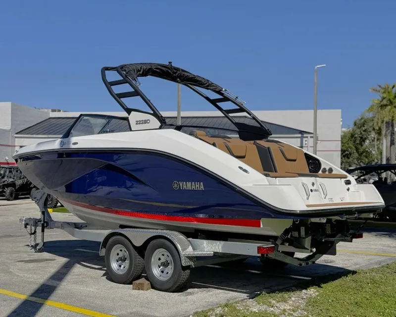 Slide: The Image of Yamaha 222SD 2026 - 3