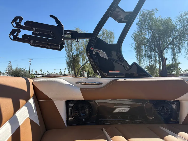 Slide: The Image of Supreme S220 2026 - 9