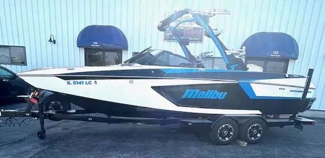 The Image of Malibu Wakesetter 24 MXZ 2022 - 1