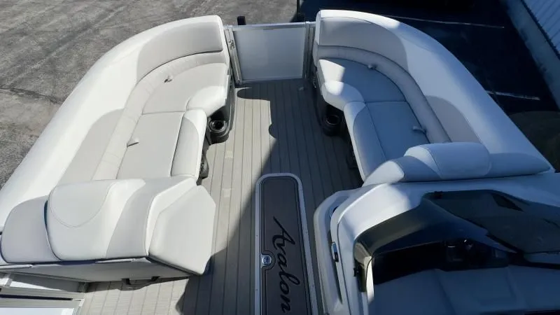 Slide: The Image of Avalon LSZ QL 2024 - 12