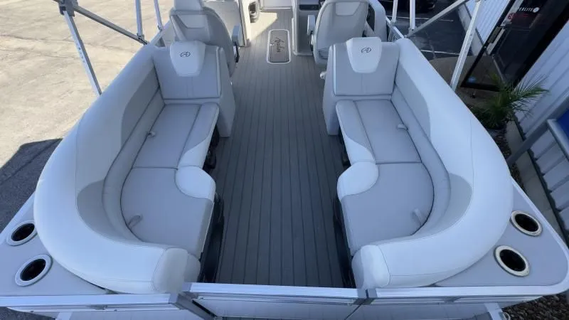 Slide: The Image of Avalon LSZ QL 2024 - 18