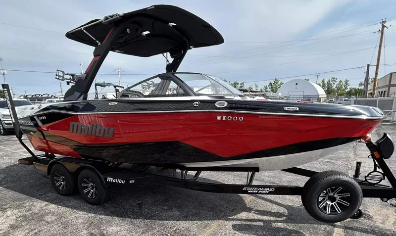 Slide: The Image of Malibu Wakesetter 22LSV 2026 - 6
