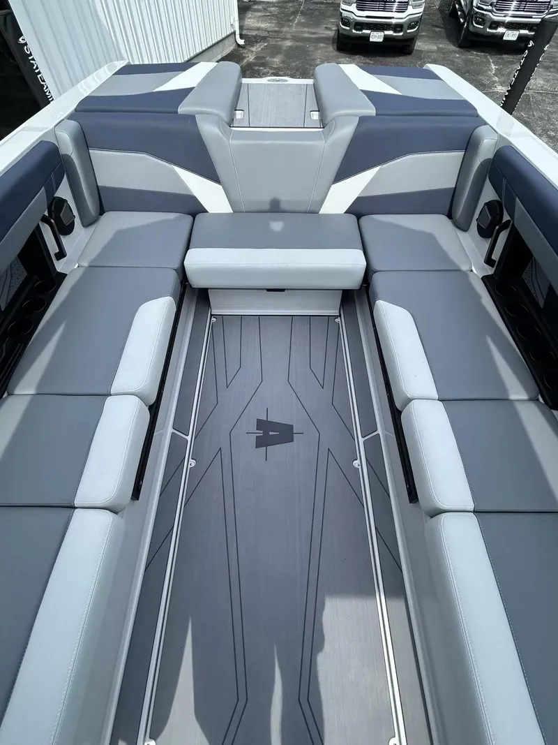 Slide: The Image of Axis T250 2026 - 18