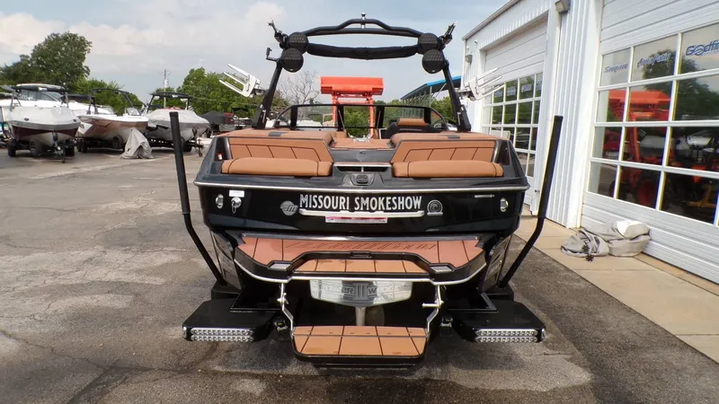 Slide: The Image of Malibu Wakesetter 23 LSV 2023 - 4