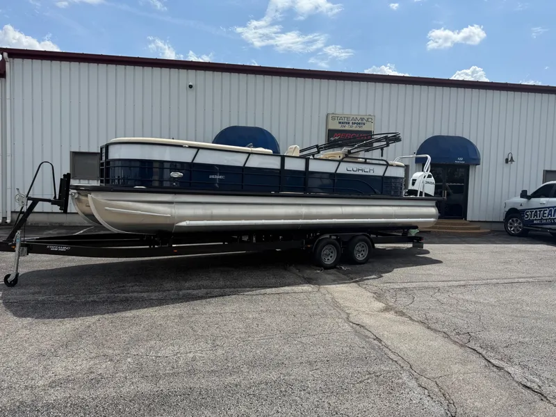 Slide: The Image of Coach Pontoons 263 REC 2023 - 1