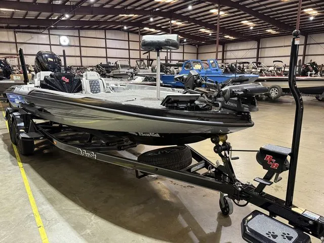 Slide: The Image of Bass Cat Cougar FTD 20 W/Yamaha 250 "SHO" 2026 - 3