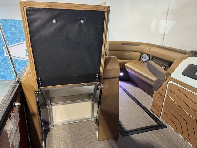 Slide: The Image of Montara SURF BOSS EVO SL 25' 2026 - 23