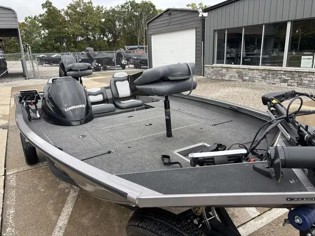 Slide: The Image of Lowe Stinger 175C 2020 - 11