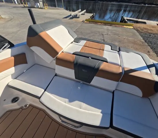 Slide: The Image of Chaparral SSi 21 In Stock trailer included 2026 - 13