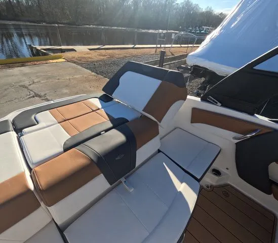 Slide: The Image of Chaparral SSi 21 In Stock trailer included 2026 - 14