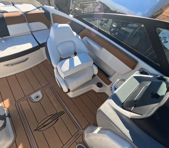 Slide: The Image of Chaparral SSi 21 In Stock trailer included 2026 - 19