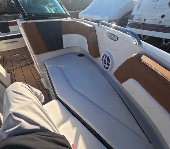 Slide: The Image of Chaparral SSi 21 In Stock trailer included 2026 - 21