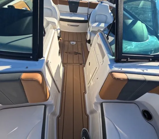 Slide: The Image of Chaparral SSi 21 In Stock trailer included 2026 - 23