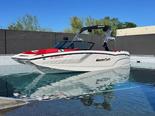 The Image of MasterCraft NXT24 2021 - 1