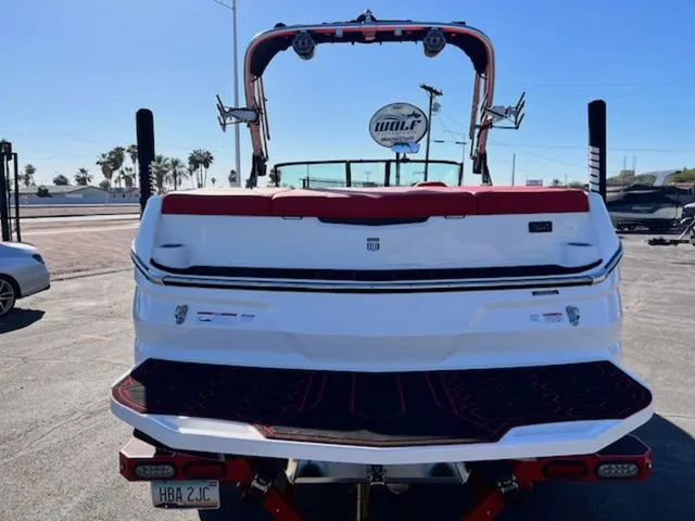 Slide: The Image of MasterCraft NXT24 2021 - 15
