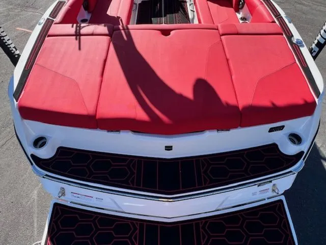 Slide: The Image of MasterCraft NXT24 2021 - 17