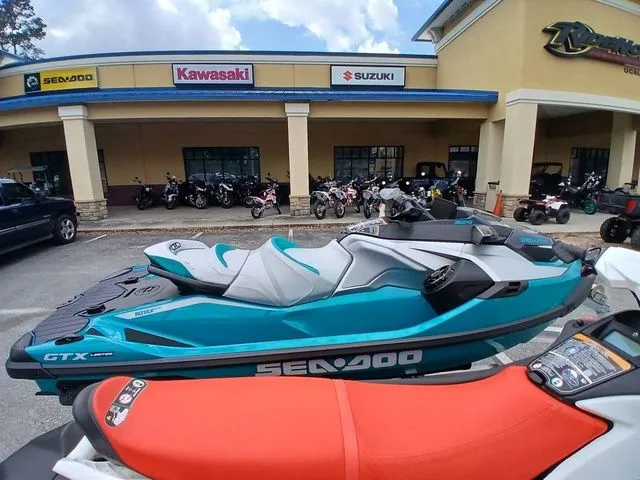 Slide: The Image of Sea-Doo GTX 2026 - 11