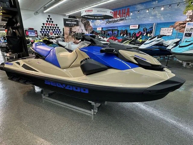 Slide: The Image of Sea-Doo Wake 170 BRP Premium Audio, iDF, iBR 2026 - 2