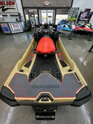 Slide: The Image of Sea-Doo RXT-X 2025 - 5