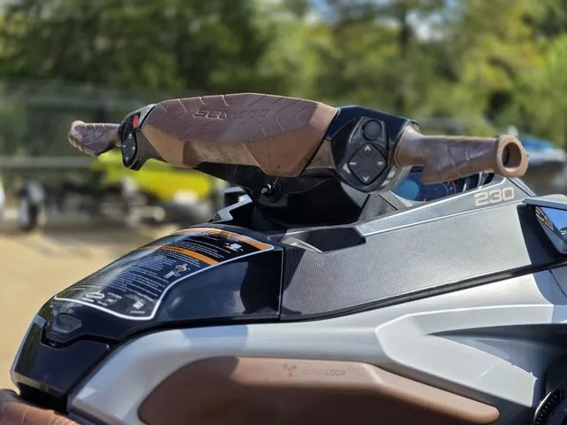 Slide: The Image of Sea-Doo GTX 2018 - 14