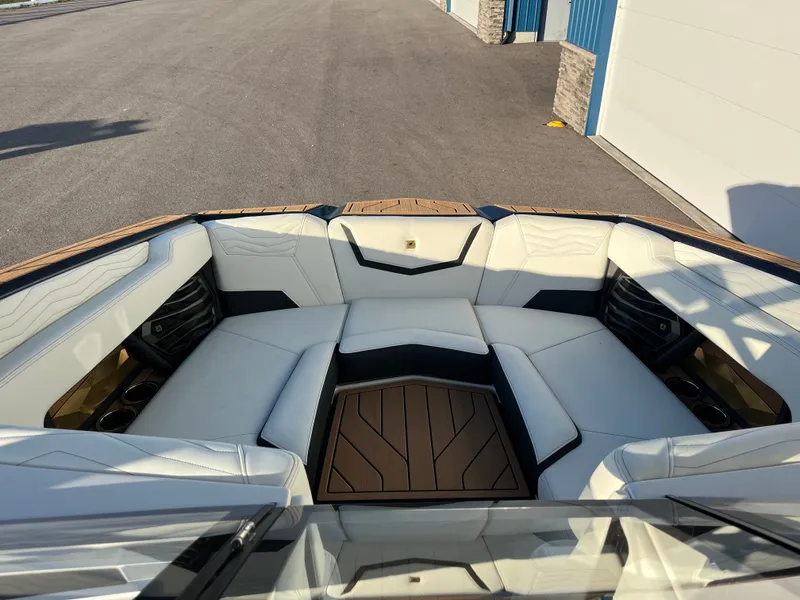 Slide: The Image of Nautique G23 2026 - 14