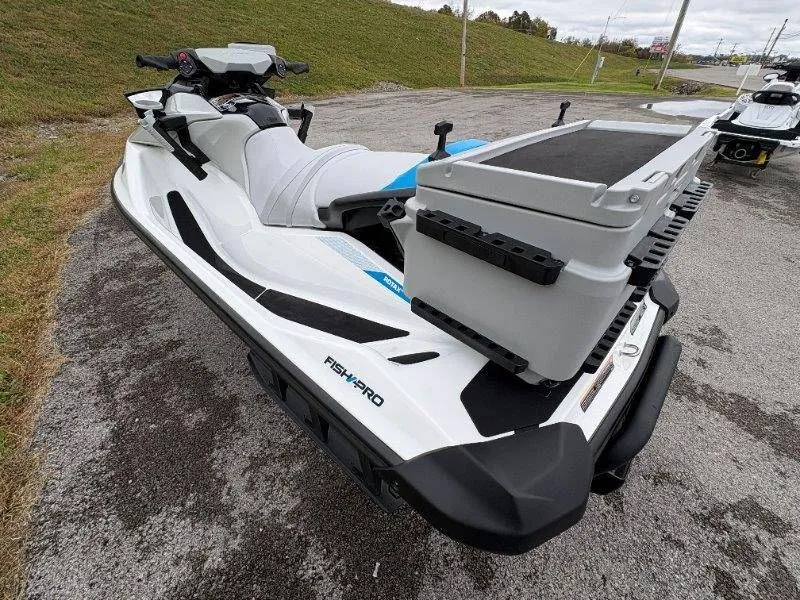 Slide: The Image of Sea-Doo FishPro Scout 130 2024 - 4