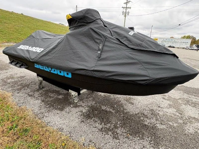 Slide: The Image of Sea-Doo FishPro Scout 130 2024 - 43