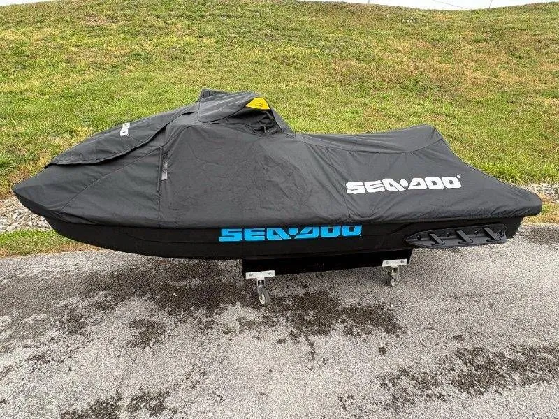 Slide: The Image of Sea-Doo FishPro Scout 130 2024 - 44