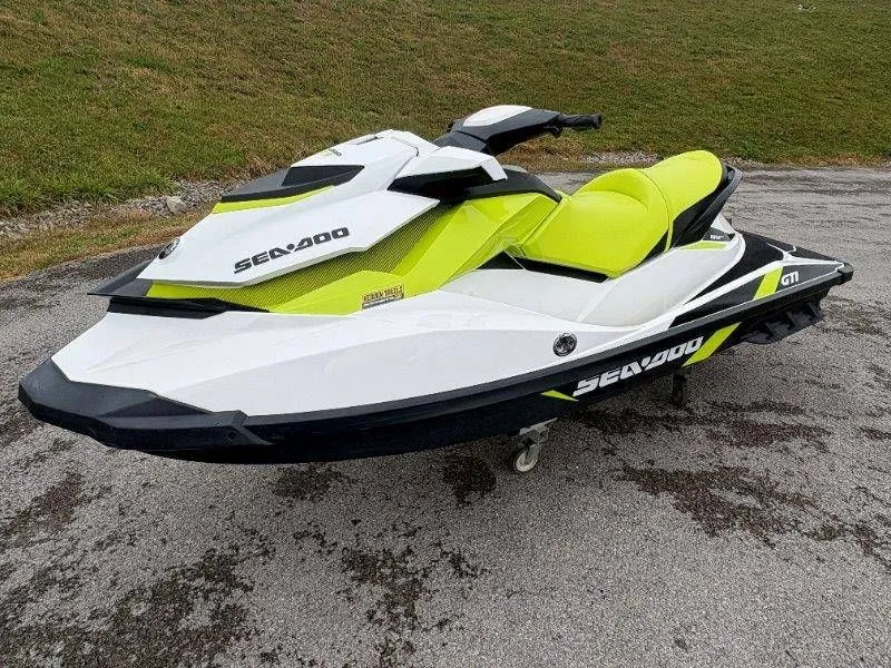 Slide: The Image of Sea-Doo GTI 90 2017 - 11