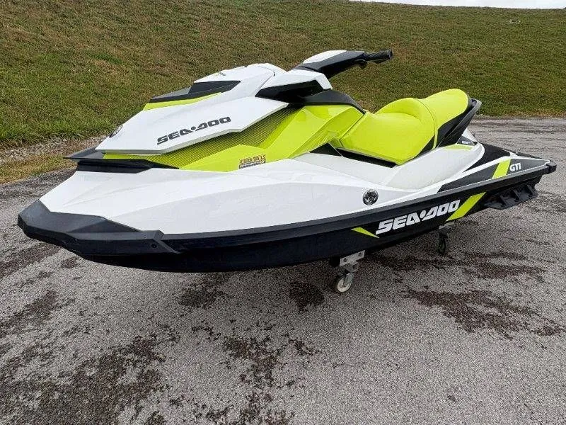Slide: The Image of Sea-Doo GTI 90 2017 - 12