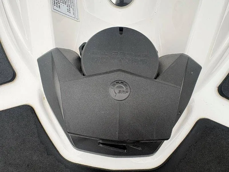 Slide: The Image of Sea-Doo GTI 90 2017 - 28