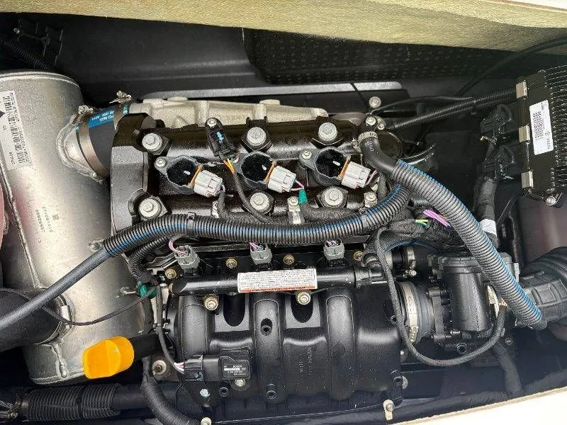 Slide: The Image of Sea-Doo GTI 90 2017 - 31