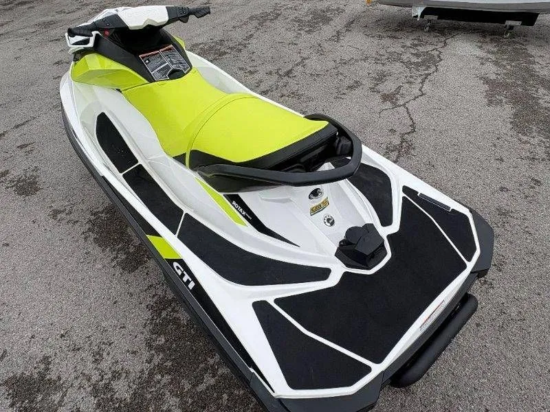 Slide: The Image of Sea-Doo GTI 90 2017 - 4