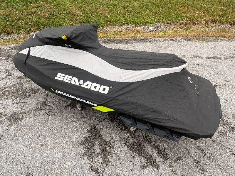 Slide: The Image of Sea-Doo GTI 90 2017 - 45