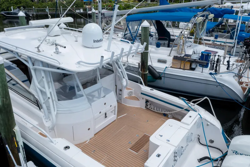 Slide: The Image of Intrepid 430 Sport Yacht 2018 - 100