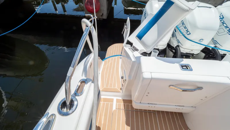 Slide: The Image of Intrepid 430 Sport Yacht 2018 - 128