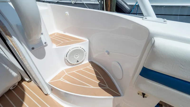 Slide: The Image of Intrepid 430 Sport Yacht 2018 - 144