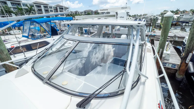 Slide: The Image of Intrepid 430 Sport Yacht 2018 - 160