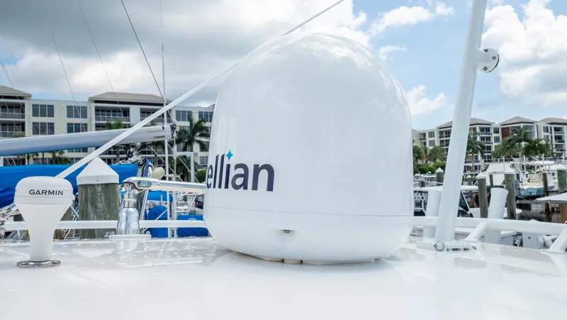 Slide: The Image of Intrepid 430 Sport Yacht 2018 - 163