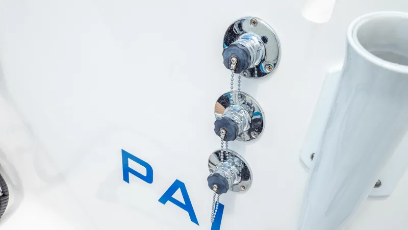 Slide: The Image of Intrepid 430 Sport Yacht 2018 - 165