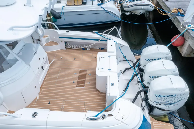 Slide: The Image of Intrepid 430 Sport Yacht 2018 - 171