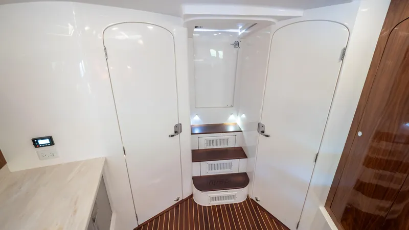 Slide: The Image of Intrepid 430 Sport Yacht 2018 - 59