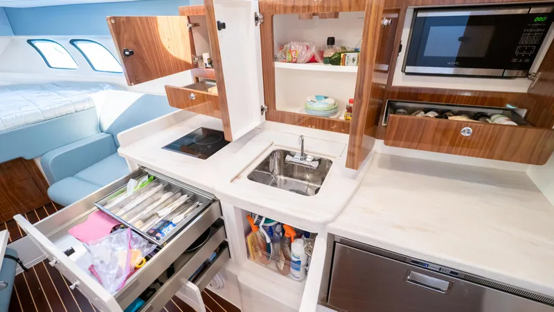 Slide: The Image of Intrepid 430 Sport Yacht 2018 - 67