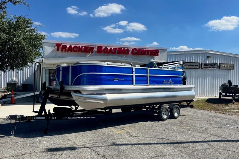 The Image of 2026 Sun Tracker Party Barge 22 DLX pontoon boat at Tracker Boating Center. - 0