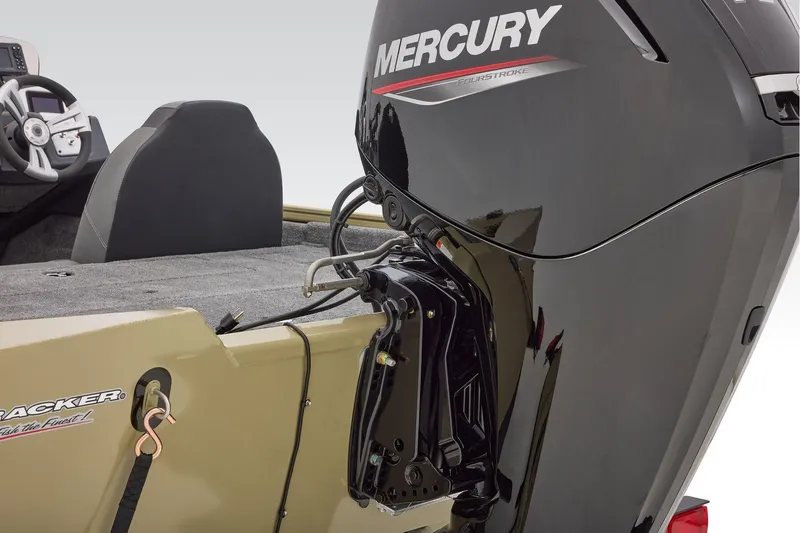 Slide: The Image of Tracker Pro Team 175 2026 - 44