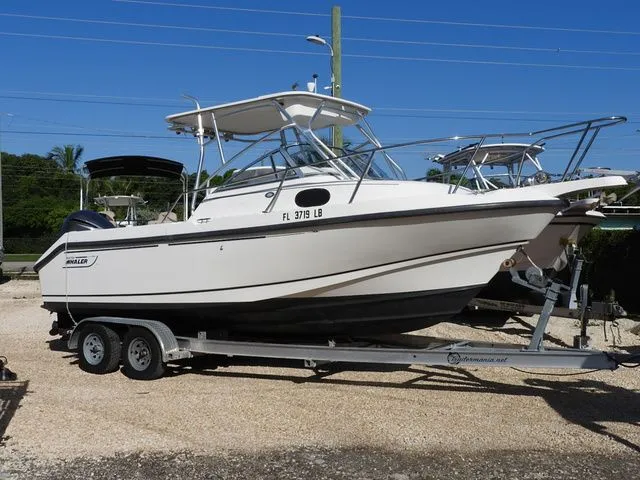 The Image of Boston Whaler 23 Conquest 1999 - 1
