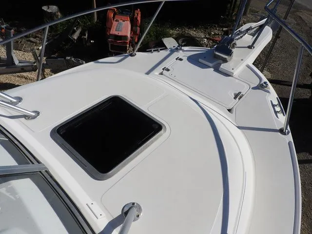 Slide: The Image of Boston Whaler 23 Conquest 1999 - 19