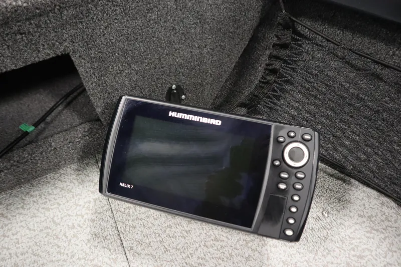 Slide: The Image of Humminbird Helix 7 fish finder on 2024 Crestliner 1750 Hawk boat interior. - 15