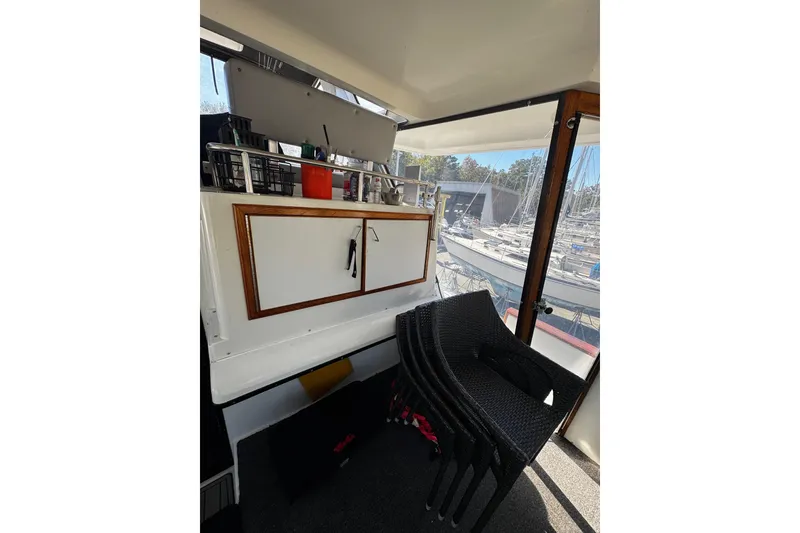 Slide: The Image of Raymarine E120 navigation equipment on 1986 Carver 42 Aft Cabin Motor Yacht. - 29