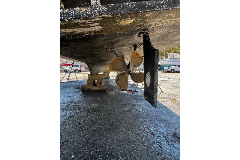 Slide: The Image of Carver Yachts 42 Aft Cabin Motor Yacht 1986 - 50